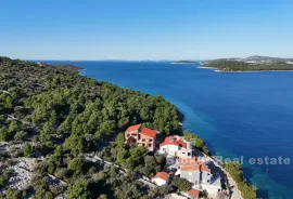 Građevinsko zemljište u prvom redu do mora, Rogoznica, Terra