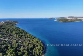 Građevinsko zemljište u prvom redu do mora, Rogoznica, Terra