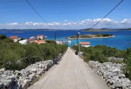 Otok Kaprije - Ekskluzivna vila s bazenom, Lanišće, Famiglia