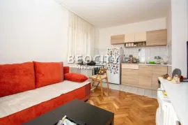 Čukarica, Bele vode, Leposave Vujošević, 1.5, 32m2, Čukarica, Apartamento