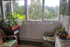 Zagreb, Jarun, trosoban stan NKP 80 m2, Zagreb, Wohnung