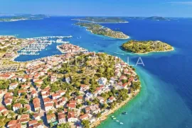 Šibenik, Tribunj, dvosoban stan na 1. katu, NKP 102,59 m², Vodice, Apartamento