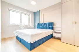 Zagreb, VMD Heinzelova, luksuzan trosoban stan NKP 91m2, 2 GPM, Zagreb, Apartamento