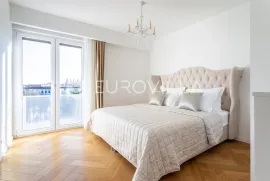 Split, Varoš, dvosoban stan s prekrasnim pogledom 68m2, Split, Appartamento