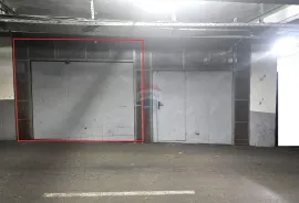 Zagreb, tržnica Kvatrić - garaža 18 m2, Zagreb, Garage