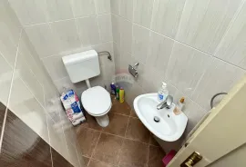 Rijeka, Krnjevo, dvosobni stan s lođom, 52m2, Rijeka, Wohnung