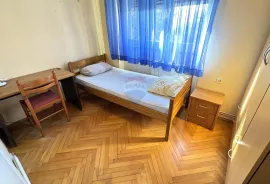 Rijeka, Krnjevo, dvosobni stan s lođom, 52m2, Rijeka, Wohnung