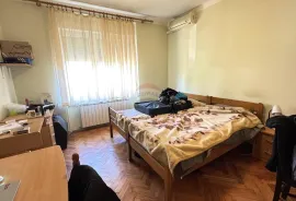 Rijeka, Krnjevo, dvosobni stan s lođom, 52m2, Rijeka, Wohnung