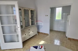 Istra, Pula, Dvosoban stan sa 196 m2 vrta, Pula, Appartment