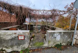 Bakar, Kukuljanovo - kuća s okućnicom i terenom, Bakar, Haus