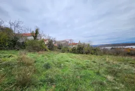 Bakar, Kukuljanovo - kuća s okućnicom i terenom, Bakar, Haus