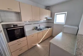 KASTAV, Trinajstići - odličan stan za 6 radnika, Kastav, Appartement