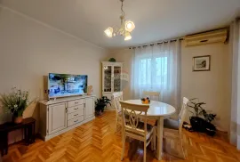 OTOK KRK,GRAD KRK-lijepo uređeni apartman, Krk, Kвартира