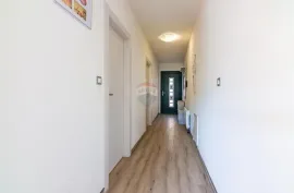 MATULJI, MUČIĆI - kuća i apartman za dugoročni najam, Matulji, Casa