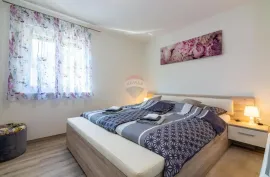 MATULJI, MUČIĆI - kuća i apartman za dugoročni najam, Matulji, Casa