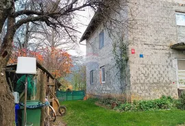 Plaški , Jezero - Kuća na osami s velikom okućnicom!, Plaški, Casa