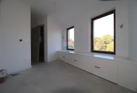 ISTRA, TINJAN Kvalitetna kuća za odmor 160 m2 s bazenom, Tinjan, House