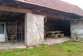 Ogulin , Modruš - Prodaje se imanje uz potok, Josipdol, Famiglia