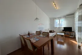 OTOK KRK-PINEZIĆI apartman sa pogledom na more i garažom, Krk, Apartamento