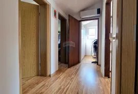 Istra,Momjan okolica-Autohtona kuća s bazenom i apartmanom, Buje, House