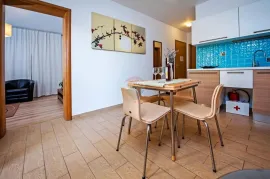 Rovinj,2 uređena stana,350m od plaže, Rovinj, Appartment