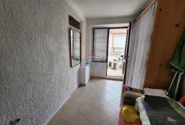 Dramalj, Crikvenica - stan 1+db sa velikom terasom, Crikvenica, Flat