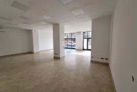 Rijeka, Centar - Poslovni prostor 321 m2, Rijeka, Gewerbeimmobilie