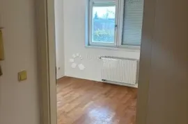 HOTO VILE TROSOBAN STAN SA GARAŽOM, Sveta Nedelja, Appartment