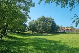 ROH BAU KUĆA S BAZENOM U NASELJU BERTOŠI, Pazin - Okolica, Haus