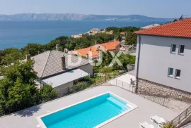 NOVI VINODOLSKI (okolica) - villa 50m od mora s bazenom i garažom, Novi Vinodolski, بيت