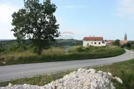 TRVIŽ - 1.428 m2 građevinsko zemljište u cijelosti, Pazin - Okolica, Terra