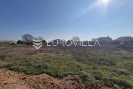 Istra, Kaštelir, građevinsko zemljište 1.474m2, Kaštelir-Labinci, Land