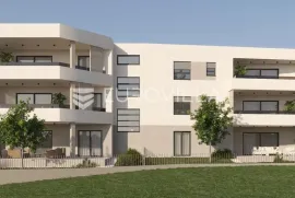 Vodice, prostran dvosoban stan na 1. katu, NKP 90,46 m², Vodice, Wohnung