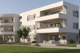 Vodice, prostran dvosoban stan na 1. katu, NKP 90,46 m², Vodice, Wohnung