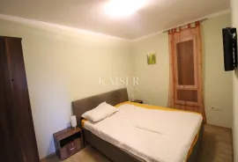 Biograd na Moru- Stan sa potkrovljem i pogledom na more, Biograd Na Moru, Appartement