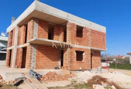 Istra, Umag okolica -  dvojna kuća: dvoetažni stan sa bazenom, 120m2, Umag, Flat