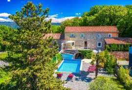 Otok Krk, okolica Dobrinja - prekrasna renovirana autohtona kuća s bazenom, Dobrinj, House