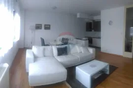 Zagrad-Stan u centru grada za najam, Rijeka, Apartamento