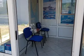 Kiosk u Rovinju, Rovinj, Propriedade comercial