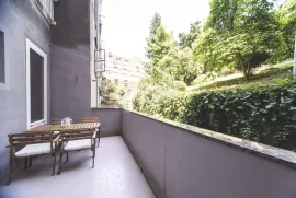 Ribnjak, 75 m2, terasa 10 m2, visoko prizemlje, podrum, Zagreb, Appartment