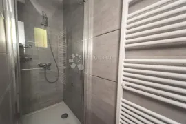 Ribnjak, 75 m2, terasa 10 m2, visoko prizemlje, podrum, Zagreb, Appartment