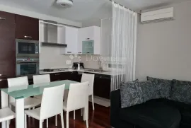 Opatija, Ičići - dvosobni stan blizu mora s balkonom i pogledom na more, Opatija, Appartement