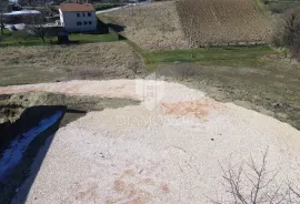 Pazin, predivno zemljište s građevinskom dozvolom, Pazin - Okolica, Tierra