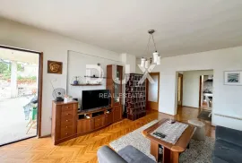 KASTAV, ĆIKOVIĆI - Stan 3S+DB, okućnica, garaža, pogled!, Kastav, Appartment