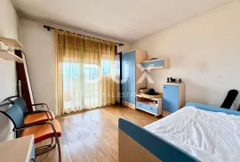 KASTAV, ĆIKOVIĆI - Stan 3S+DB, okućnica, garaža, pogled!, Kastav, Appartement