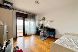 KASTAV, ĆIKOVIĆI - Stan 3S+DB, okućnica, garaža, pogled!, Kastav, Appartment