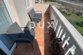 MATULJI, JUŠIĆI - Dvoetažni stan, prvi kat, 103,5 m2, pogled na more!, Matulji, Appartment