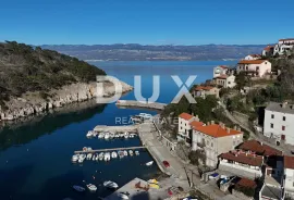 OTOK KRK - Kuća s dvorištem i pogledom na more, u jezgri romantičnog Vrbnika, Vrbnik, Famiglia