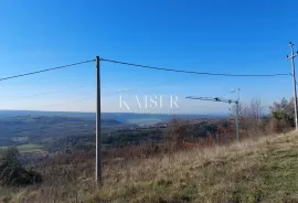 Istra, Buje okolica - građevinsko zemljište sa prekrasnim pogledom, Buje, Land