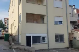 Stan s dvije spavaće sobe, Pula, Appartement